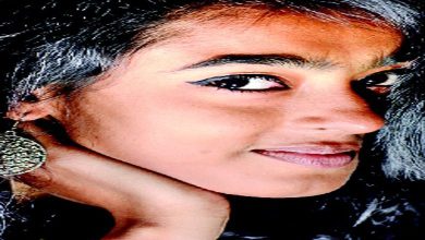 Mood Fun: Dark color approaching: We are all in the uniform of skin...