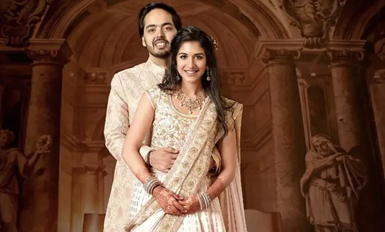 Radhika Merchant's Indo-Western look goes viral