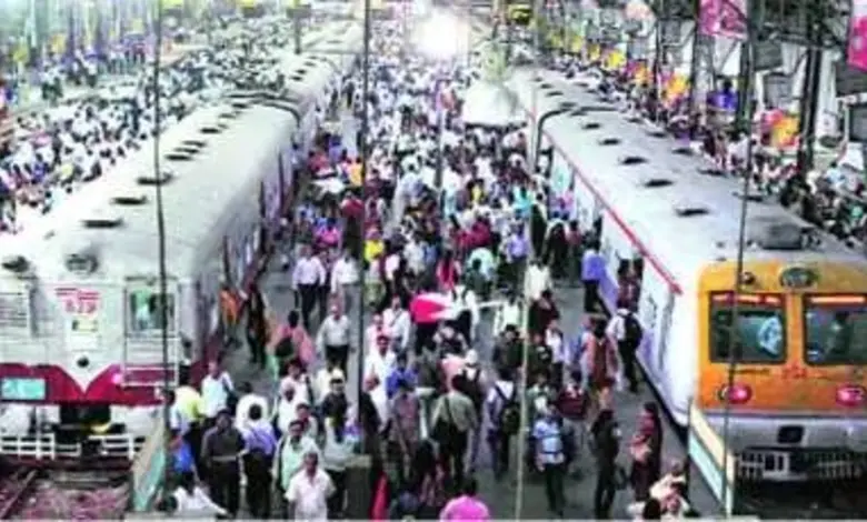 Railways appeal to change office timings to reduce crowding
