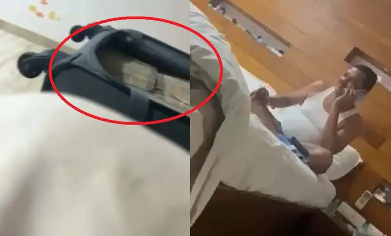 Sanjay Shirsat's currency note bag video
