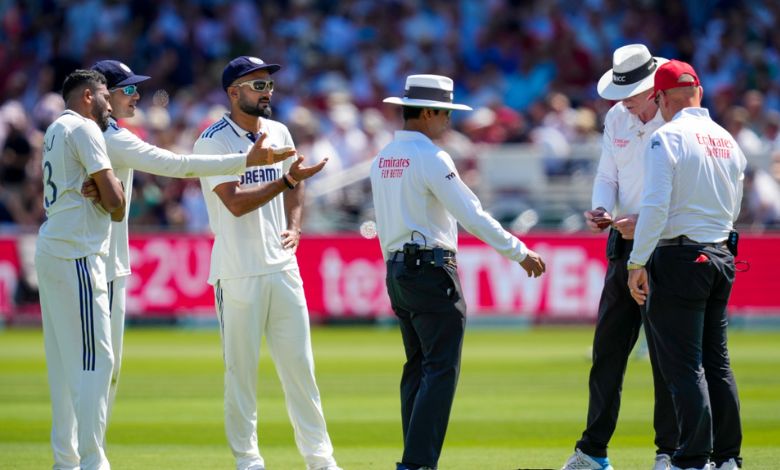Shubman Gill got angry at the umpire, Siraj also got angry!
