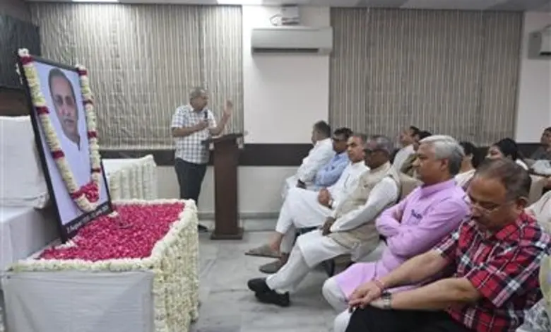 Vijay Rupani condolence meeting