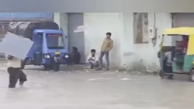 One inch of rain in four hours in Ahmedabad, waterlogging in eastern area causing misery to people