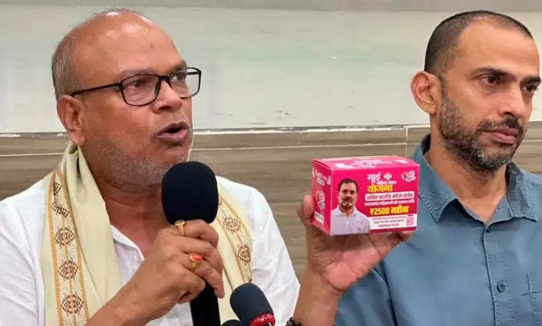 Congress Promises Free Sanitary Pads, Allowance