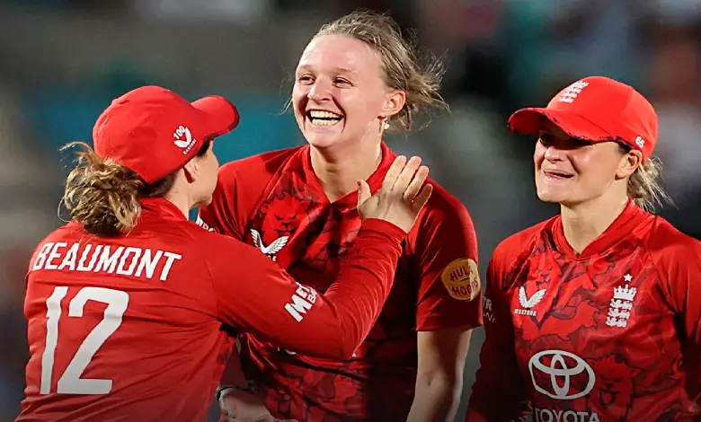 England Women vs India Women, 3rd T20 Women's Match India needed a six off the last ball and Harmanpreet Kaur...