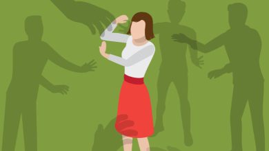 સતારાના લોકોએ સ્કૂલગર્લને હેરાન કરનારાની ધુલાઈ કરી દાખલો બેસાડ્યોઃ જૂઓ વીડિયો