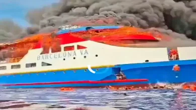 Major accident at sea in Indonesia, fire breaks out on ship full of passengers, many people rescued