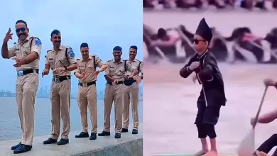 રેયાન અરકન દિખા બોટ પર ડાન્સ કરતો, મુંબઈ પોલીસના જવાનો ડાન્સ કરતા.