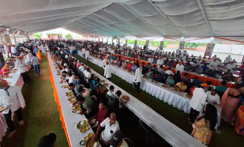 100-year-old 'Jyonar' tradition alive in Jaipur: 50 thousand people enjoyed Dal-Bati-Churma!