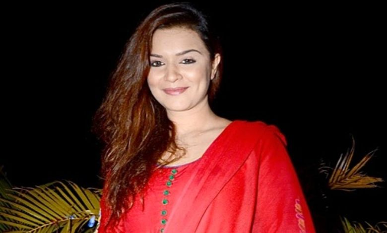 How did a TV actress become the owner of a 1200 crore cosmetic company? Know the success story of Aashka Goradia