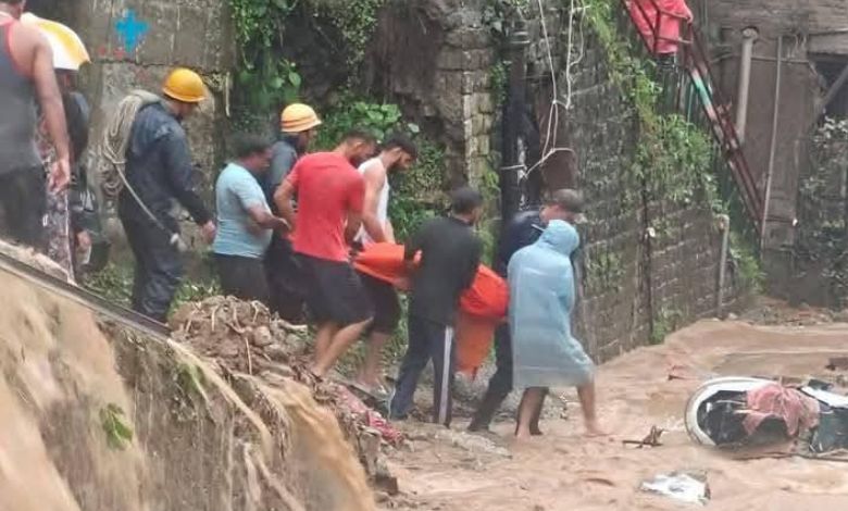Himachal Pradesh Cloud burst Mandi three people killed
