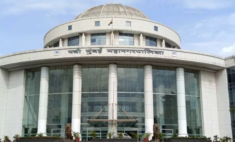 Assault on municipal officials and police: Crime against five miscreants