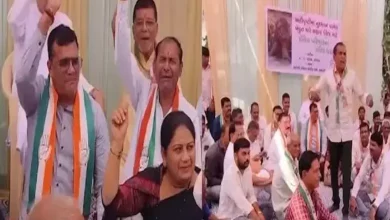 અમરેલીમાં ખેડૂતોની વિશાળ રેલી, જેમાં કોંગ્રેસના નેતાઓ અને મોટી સંખ્યામાં ખેડૂતો વિરોધ પ્રદર્શન કરતા દેખાય છે.