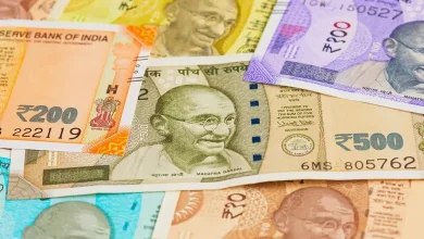 Do you know the historical commemorative photo of Indian currency notes