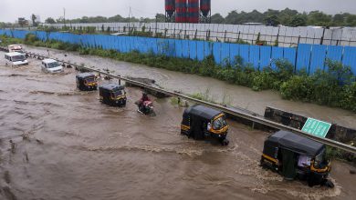 મહારાષ્ટ્રમાં ભારે વરસાદ: નાંદેડમાં 2200થી વધુ લોકોનું સ્થળાંતર, લાતુરમાં રસ્તા અને પુલ બંધ