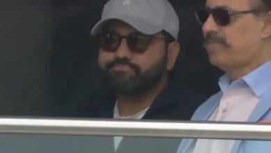 રોહિત શર્મા ઓવલ સ્ટેડિયમના VIP સ્ટેન્ડમાં બેઠા છે