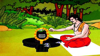 શિકારી ગુરુ ધ્રુવ શિવલિંગ પર અજાણતા બીલીપત્ર ચઢાવી રહ્યો છે, શિવજીનો આશીર્વાદ દર્શાવતું દૃશ્ય.