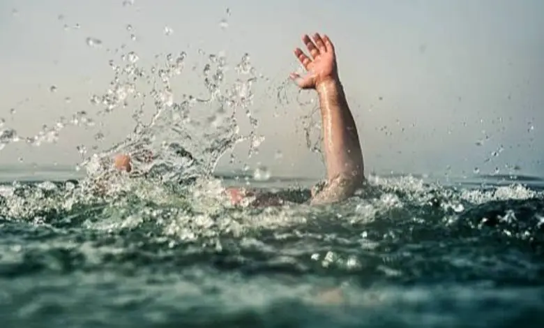 Youth attacked on Juhu beach