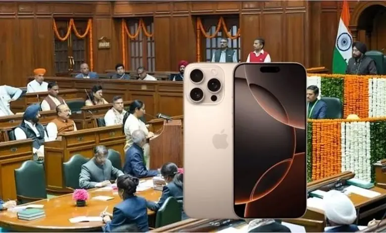 iPhone gift to MLAs in Delhi