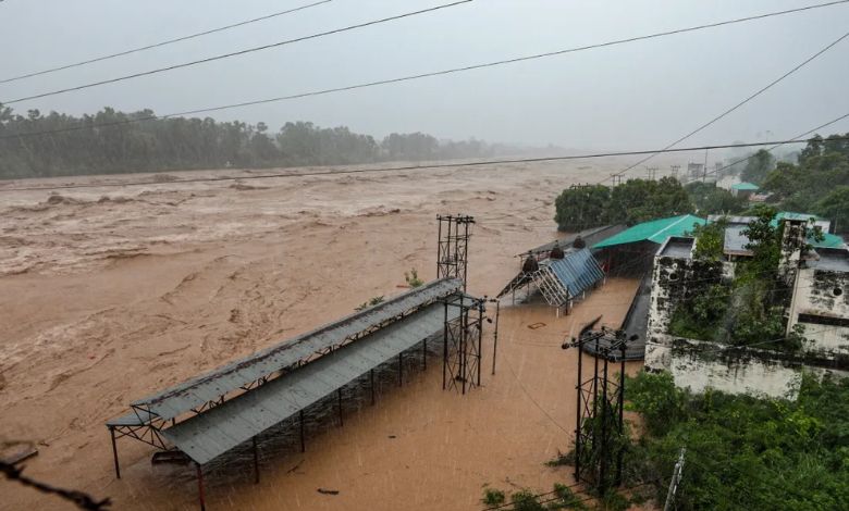 Heavy rains wreak havoc in Jammu and Kashmir