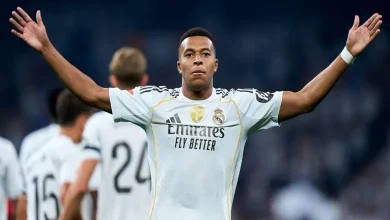 ફૂટબોલર કીલિયાન ઍમ્બપ્પે ગોલનો આનંદ મનાવતો, રિયલ મૅડ્રિડની જર્સીમાં.