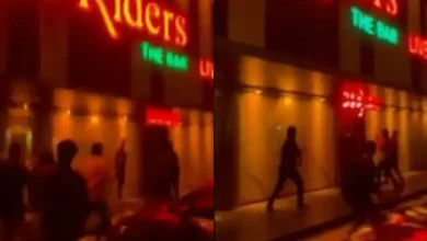 પનવેલના ડાન્સ બારમાં મનસેના કાર્યકરો દ્વારા કરાયેલી તોડફોડ