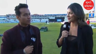 WCLની ફાઇનલ મેચ બાદ એન્કર કરિશ્મા કોટકને લાઇવ ટીવી પર પ્રપોઝ કરતા હર્ષિત તોમર.