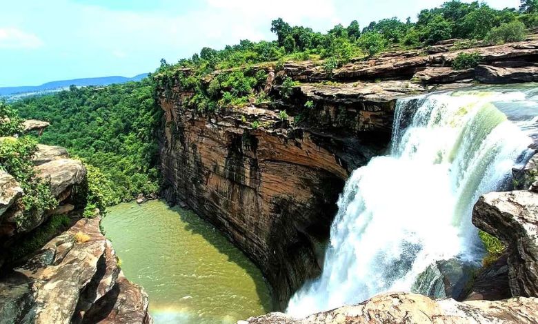 Tourism: If you go to UP, explore not only Varanasi and Prayagraj or Ayodhya, but also these places.