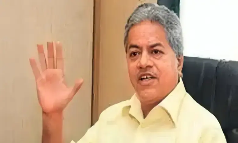 કોંગ્રેસના નેતા અનંત ગાડગીળ
