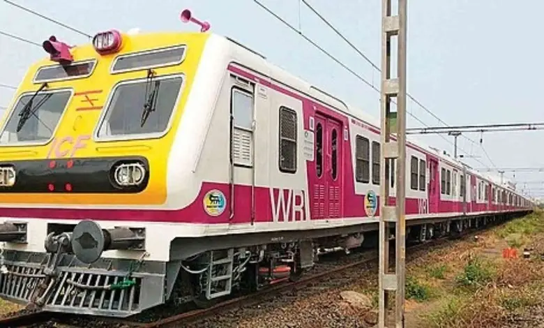 Automatic Close Door Train