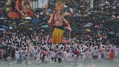 મુંબઈગરાએ ધૂમધામથી ગણપતિબાપ્પાને આપી વિદાય