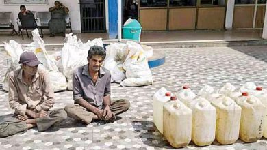 સુરજબારી ગામમાં ધમધમતી દેશી દારૂ બનાવતી ભઠ્ઠી ઉપર રાજ્યસ્તરની સ્ટેટ મોનીટરીંગ સેલ ત્રાટકી