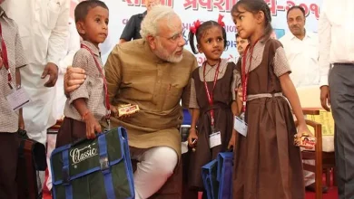 મુંબઈની એ કે મુનશી સ્કૂલના દિવ્યાંગ બાળકો સાથે વડાપ્રધાન નરેન્દ્ર મોદીના જન્મદિવસની ઉજવણી.