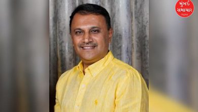 ભારતના પ્રકાશ ભટ્ટ મૅચ રેફરી તરીકેના રોલમાં