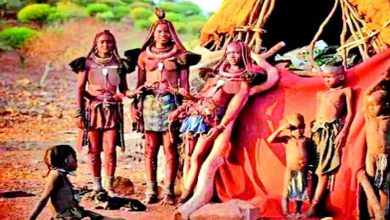 Hey... Really?! : The wife should dedicate one song per person to the guest...