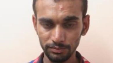 ગાંધીનગર સાઇકો કિલરનું એન્કાઉન્ટર: આરોપીના શરીરમાંથી મળી 10 ગોળી, પરિવારે ડેડબોડી સ્વીકારવાનો કર્યો ઈનકાર લૂંટ વિથ મર્ડરના રિકન્સ્ટ્રક્શન દરમિયાન આરોપીએ પોલીસ પર હુમલો કરતાં ફાયરિંગ થયું હતું