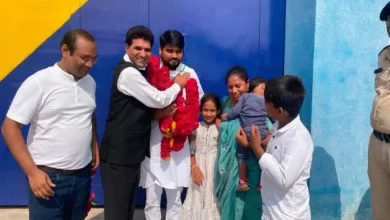 Chaitar Vasava released from jail: Enthusiasm among supporters, MLA welcomed by sitting on his shoulders