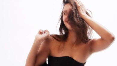 Actress creates sensation with kissing scene, gets movies, now says she regrets it