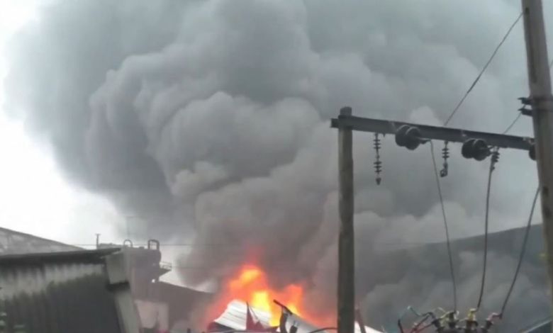 Fire breaks out suddenly in Surat's paint factory, two dead, many injured