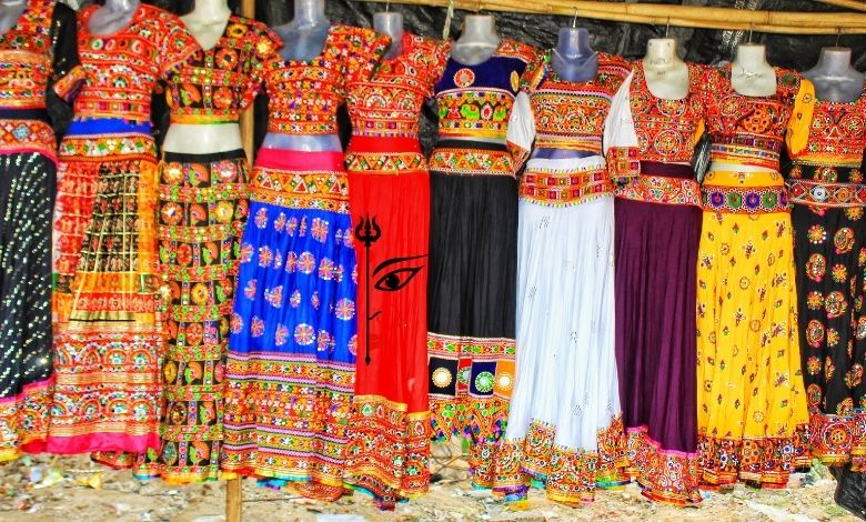 Navratri 2025: These are the auspicious colors for the nine days, know which color clothes you will wear on which day?