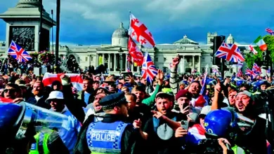 Interval Relevant Nepal France Protests Relevant: Vivsha rulers against the people's movement... The thrones of many will still shake!