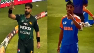 એશિયા કપ દરમિયાન દર્શકો તરફ ઈશારો કરતો અર્શદીપ સિંહ