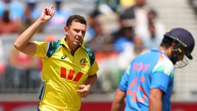 ઑસ્ટ્રેલિયા સામે પ્રથમ વન-ડે હાર્યા પછી નિરાશ ભારતીય ક્રિકેટ ટીમ (India Cricket Team)ના ખેલાડીઓ.