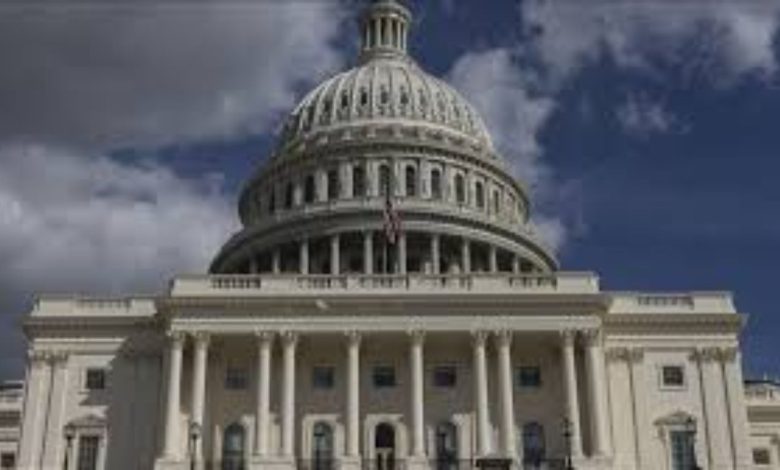 અમેરિકામાં આર્થિક સંકટ વધુ ઘેરાયું, સરકારી કર્મચારીઓની છટણી શરુ