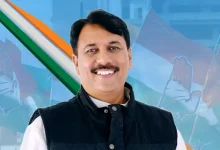 રાજકોટમાં ખેડૂતોની સભાને સંબોધતા ગુજરાત કૉંગ્રેસના પ્રમુખ અમિત ચાવડા.