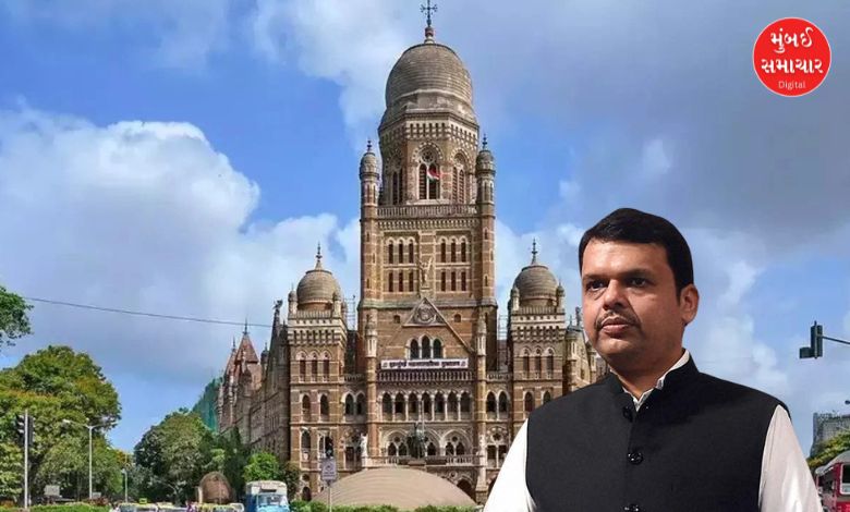 મુંબઈ પાલિકા ચૂંટણી માટે ભાજપની ઝુંબેશમાં લોકો પાસેથી મંતવ્યો લેતા ભાજપના પદાધિકારીઓ