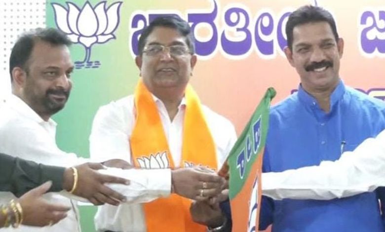 CJI તરફ જૂતું ફેંકનારના BJP નેતાએ વખાણ કર્યા, પણ વિરોધ થતાં ગળી માફી