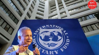 વડા પ્રધાન મોહમ્મદ યુનુસના નેતૃત્વ હેઠળની બાંગ્લાદેશની વચગાળાની સરકાર પર IMF દ્વારા લોન અટકાવવાના કારણે આર્થિક દબાણ.