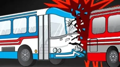 ભાંડુપમાં સિગ્નલ પાસે બેસ્ટ બસ અને ટેમ્પોનો ગંભીર અકસ્માત જેમાં સાત લોકો ઘાયલ થયા.