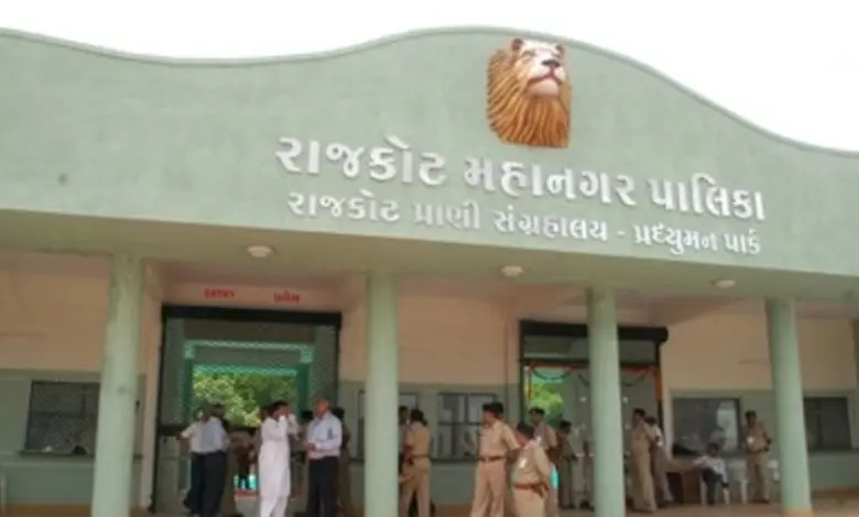 શહેર અને જિલ્લામાં સરકારી, ખાનગી બેંકો અને ફાઇનાન્સ પેઢીઓમાંથી કરોડો રૂપિયાની લોન લઈને હપ્તા ન ભરનારા ડિફોલ્ટર સામે કલેક્ટર દ્વારા આક્રમક કાર્યવાહી શરૂ કરવામાં આવી હતી,